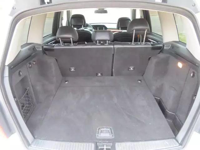 Photo of 2012 White Mercedes-Benz GLK-Class