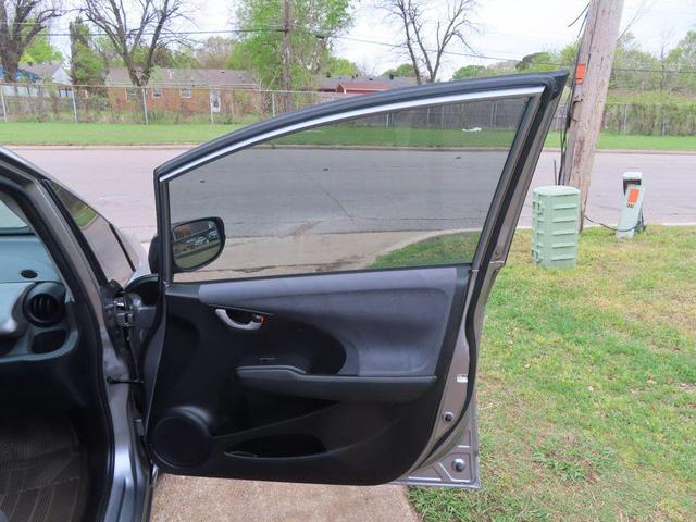 Photo of 2009 Silver Honda Fit