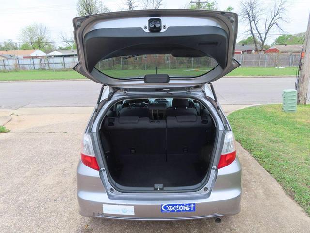 Photo of 2009 Silver Honda Fit