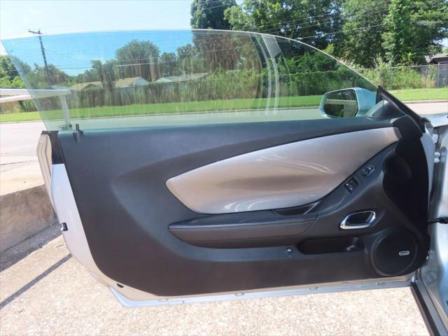Photo of 2011 Silver Chevrolet Camaro
