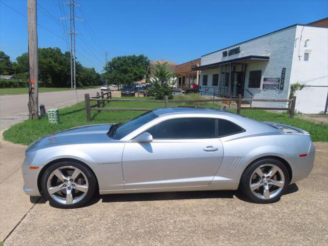 Photo of 2011 Silver Chevrolet Camaro