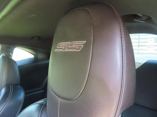 Photo of 2011 Silver Chevrolet Camaro