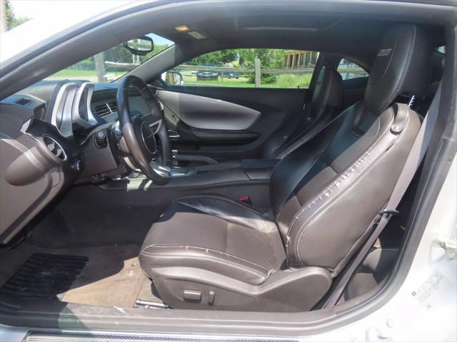 Photo of 2011 Silver Chevrolet Camaro