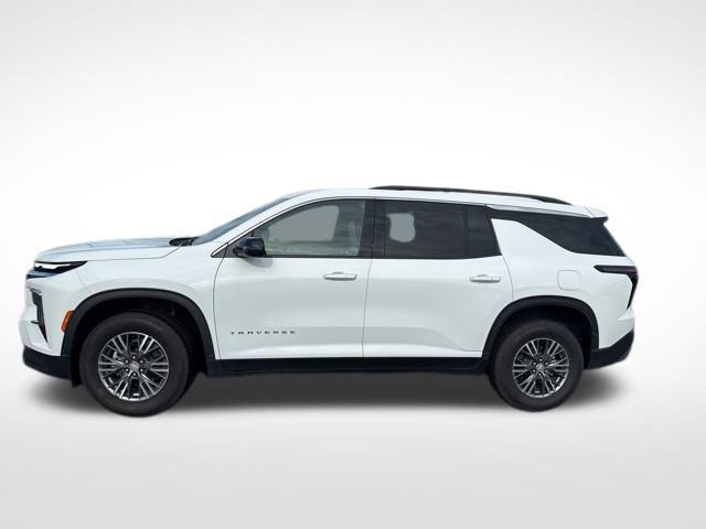 Photo of 2025 Summit White Chevrolet Traverse