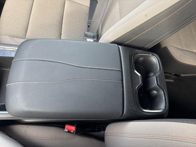 Photo of 2025 Summit White Chevrolet Traverse