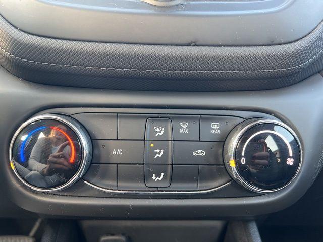 Photo of 2021 Mosaic Black Metallic Chevrolet Trailblazer