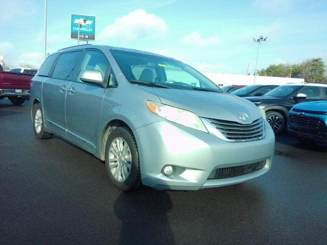 2012 Toyota Sienna