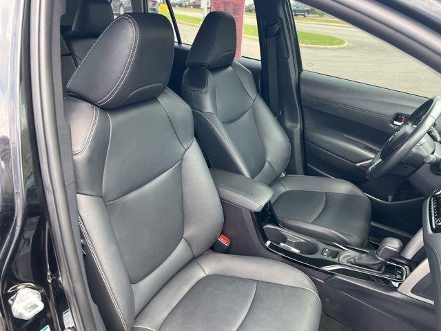 Photo of 2022 Jet Black Toyota Corolla Cross