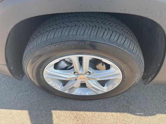 Photo of 2024 Ebony Twilight Metallic GMC Terrain
