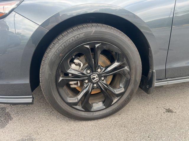 Photo of 2025 Meteorite Gray Metallic Honda Accord