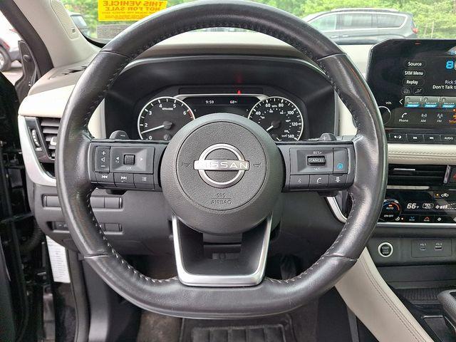 Photo of 2023 Black Nissan Rogue