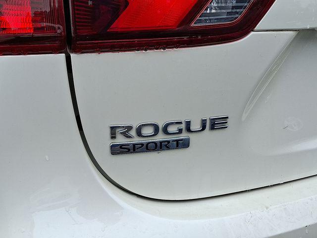 Photo of 2019 White Nissan Rogue Sport