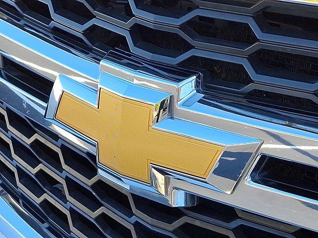Photo of 2015 Summit White Chevrolet Tahoe