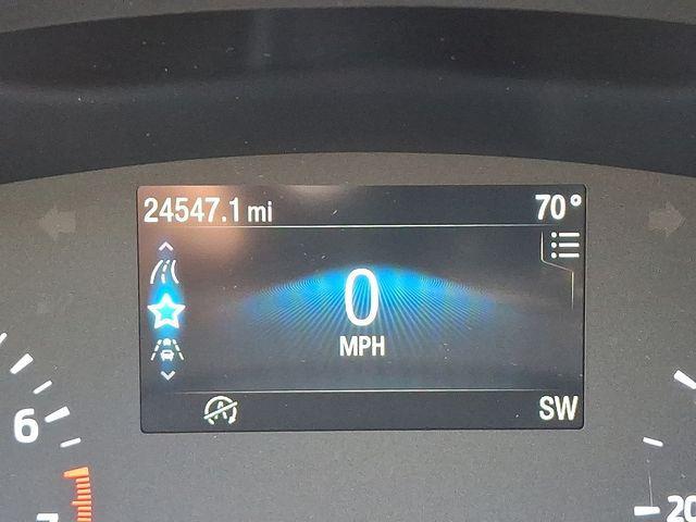 Photo of 2022 Oxford White Ford Escape