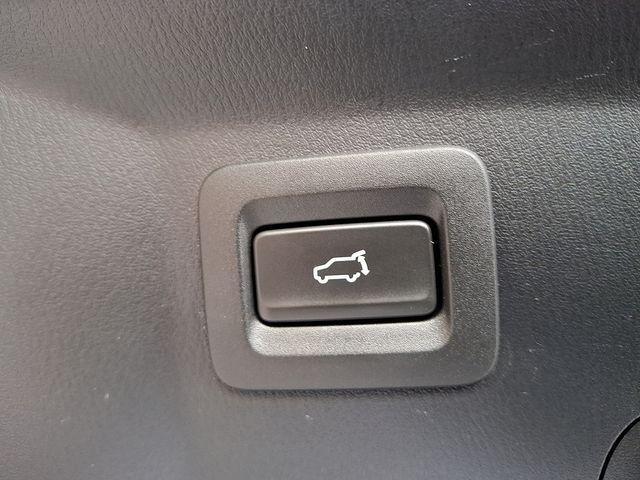 Photo of 2022 Deep Crystal Blue Mazda CX-9