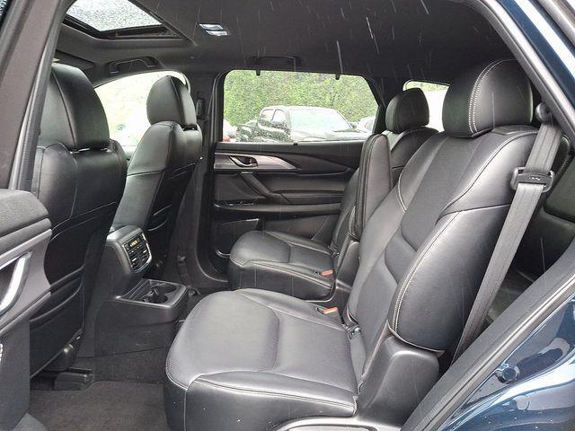 Photo of 2022 Deep Crystal Blue Mazda CX-9