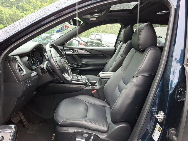 Photo of 2022 Deep Crystal Blue Mazda CX-9