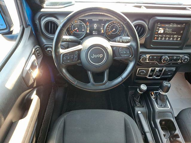 Photo of 2022 Hydro Blue Pearlcoat Jeep Wrangler Unlimited