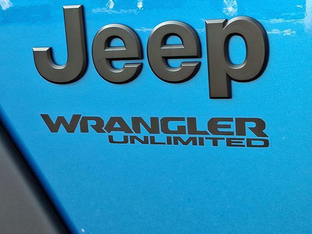 Photo of 2022 Hydro Blue Pearlcoat Jeep Wrangler Unlimited