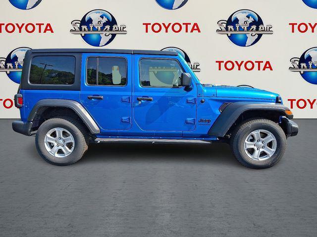 Photo of 2022 Hydro Blue Pearlcoat Jeep Wrangler Unlimited