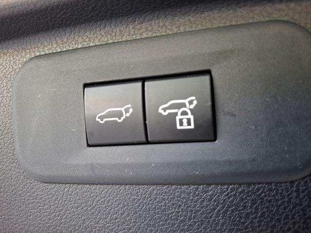 Photo of 2024 Cream Toyota Grand Highlander
