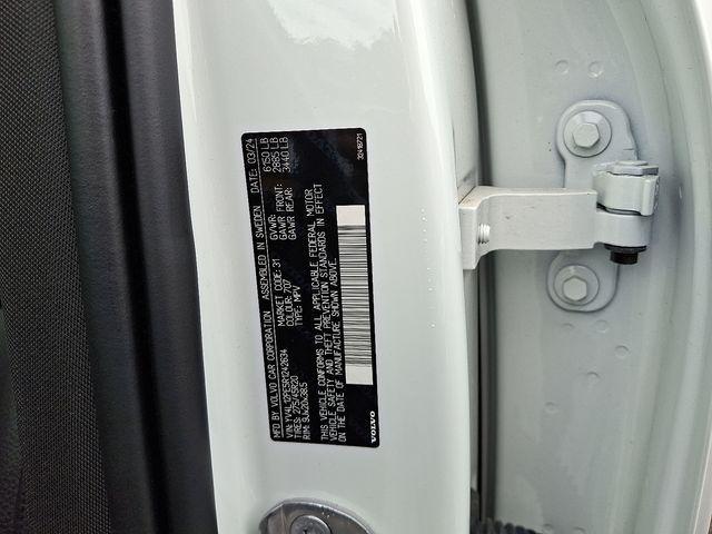 Photo of 2024 Crystal White Metallic Volvo XC90