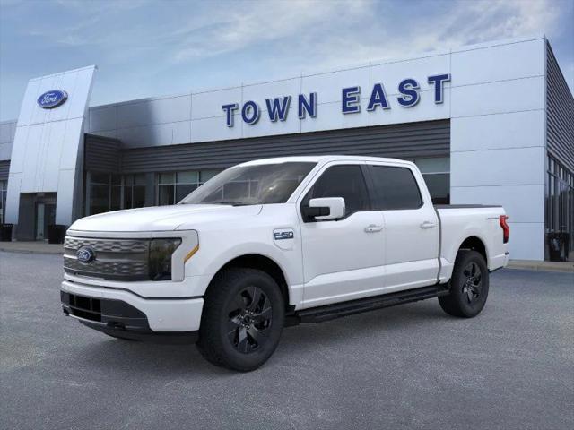 Photo of 2025 Star White Ford F-150 Lightning