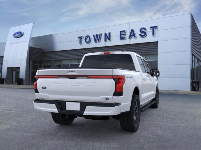 Photo of 2025 Star White Ford F-150 Lightning