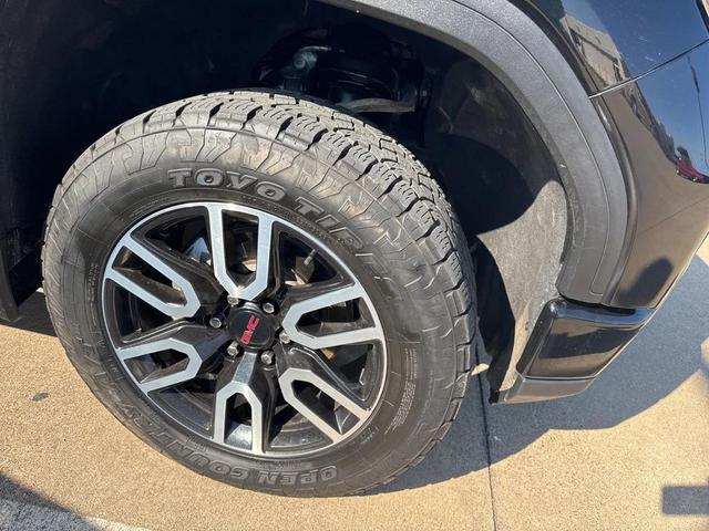 Photo of 2023 Onyx Black GMC Sierra 1500