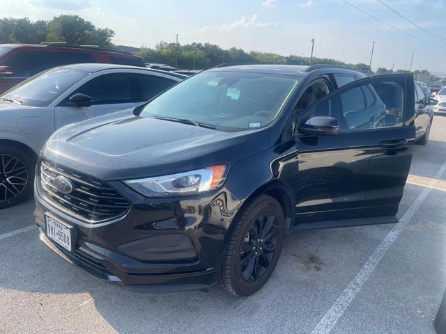 Photo of 2024 Agate Black Metallic Ford Edge