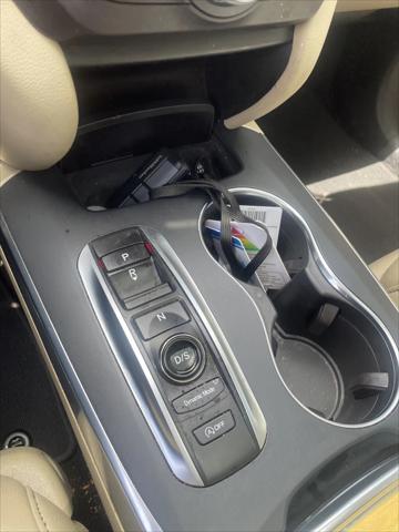 Photo of 2020 White Acura MDX