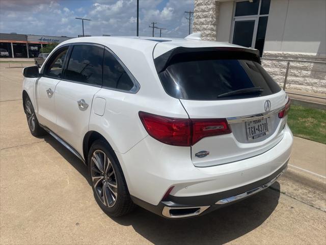 Photo of 2020 White Acura MDX