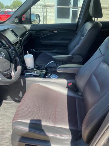 Photo of 2022 Crystal Black Pearl Honda Ridgeline