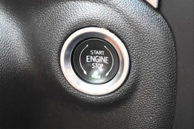 Photo of 2020 Silver Ice Metallic Chevrolet Silverado 1500