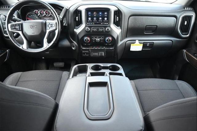 Photo of 2020 Silver Ice Metallic Chevrolet Silverado 1500