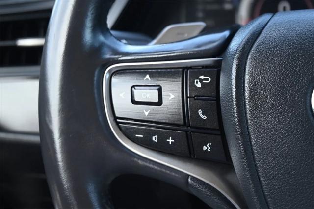 Photo of 2023 Black Lexus ES 350