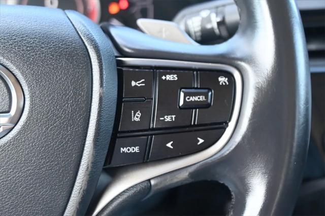 Photo of 2023 Black Lexus ES 350