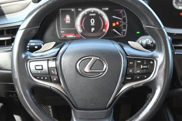 Photo of 2023 Black Lexus ES 350