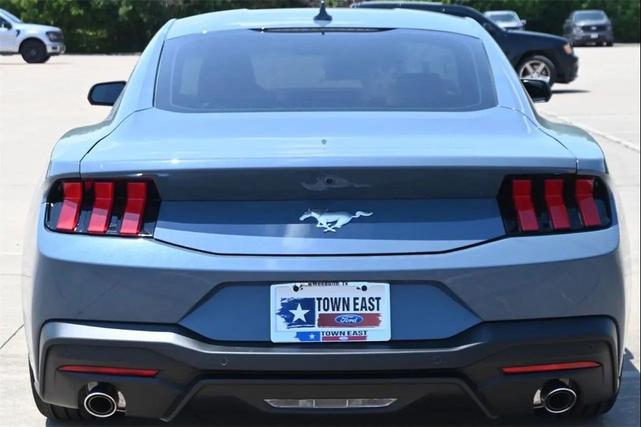 Photo of 2025 Vapor Blue Metallic Ford Mustang