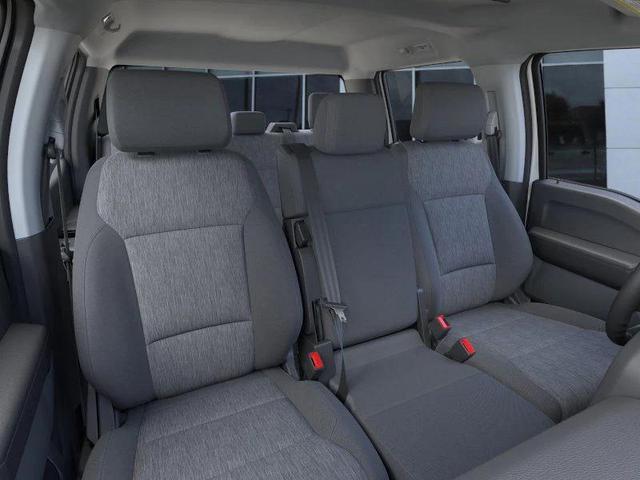 Photo of 2025 Oxford White Ford F-350
