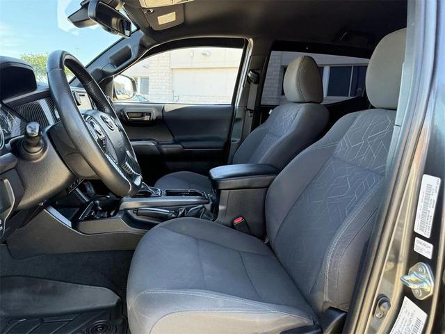 Photo of 2018 Gray Toyota Tacoma