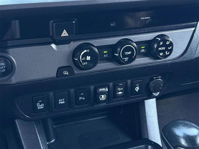 Photo of 2018 Gray Toyota Tacoma
