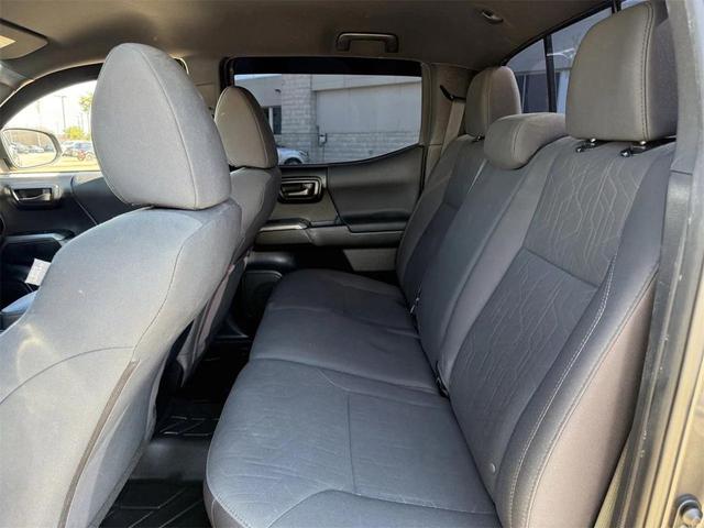 Photo of 2018 Gray Toyota Tacoma