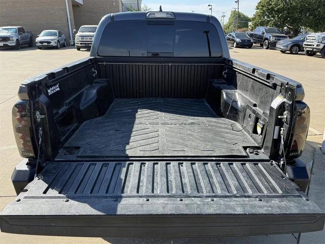 Photo of 2018 Gray Toyota Tacoma