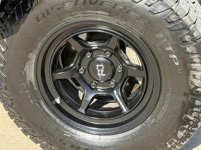 Photo of 2018 Gray Toyota Tacoma