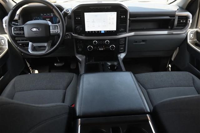 Photo of 2024 Oxford White Ford F-150