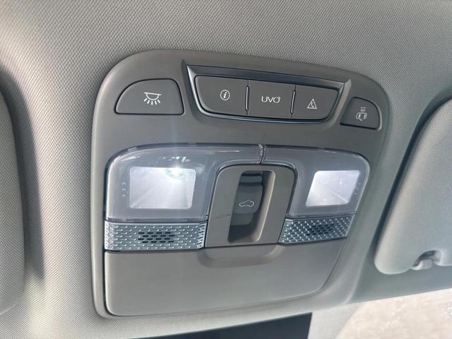 Photo of 2021 Black Copper Kia Telluride