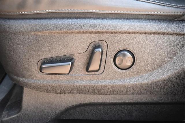 Photo of 2021 Black Copper Kia Telluride