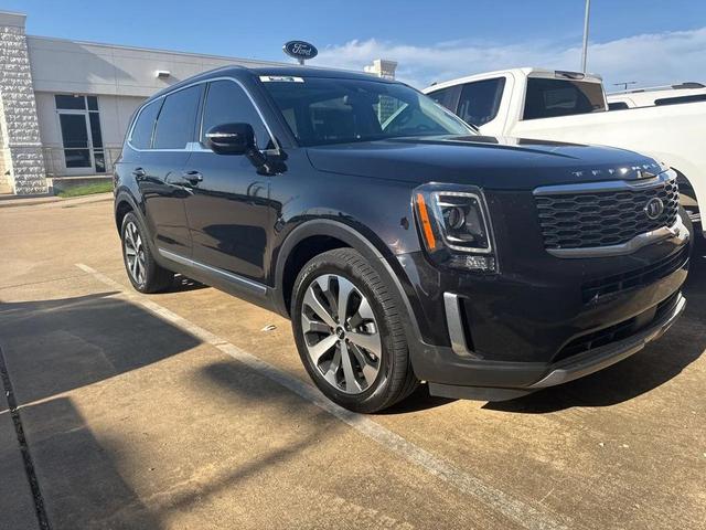 Photo of 2021 Black Copper Kia Telluride