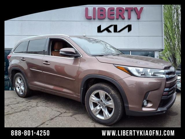 2017 Toyota Highlander